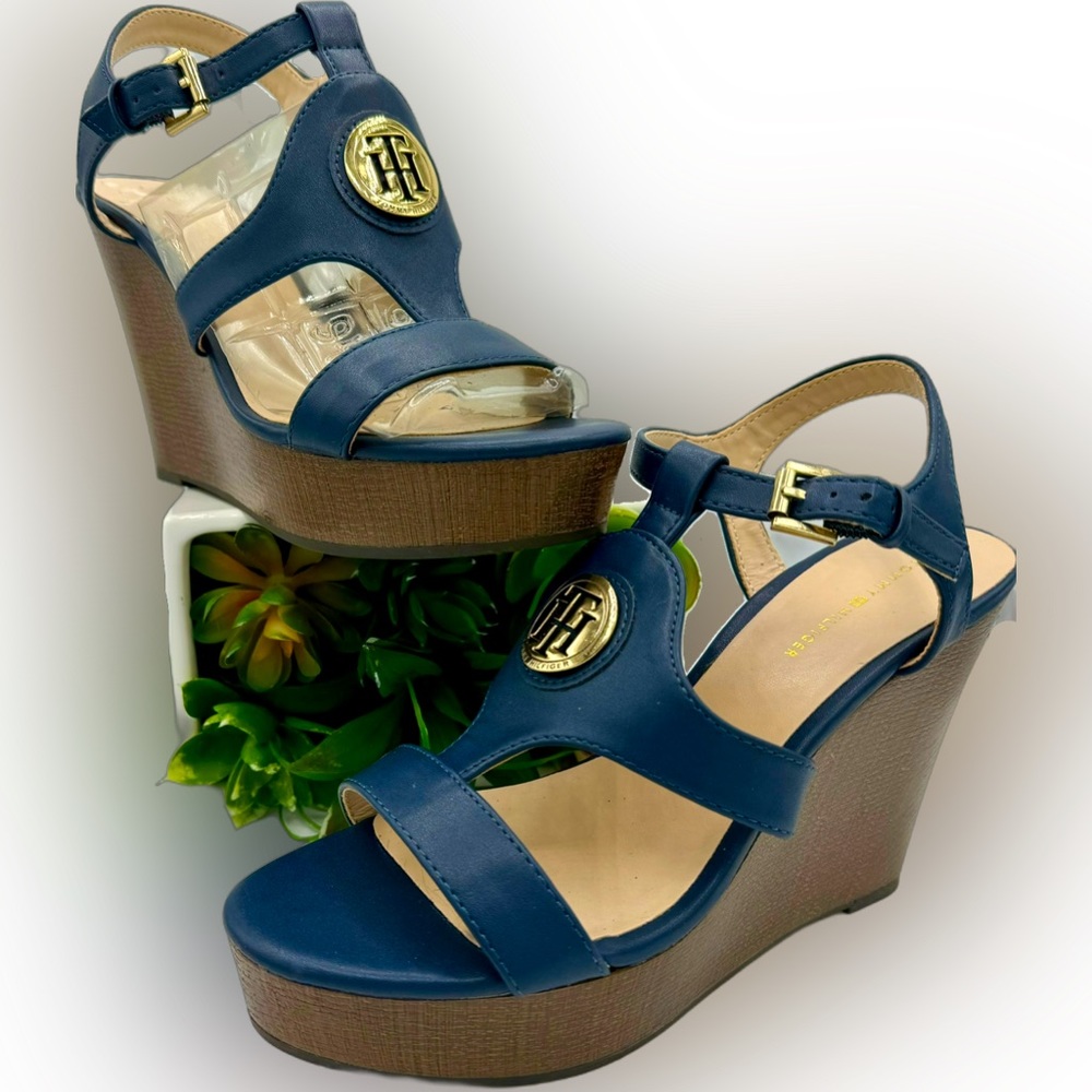 🌺Tommy Hilfiger Beautiful Blue Kaydin Platform Wedge Heel Sandal w/ TH Logo🌸🌺